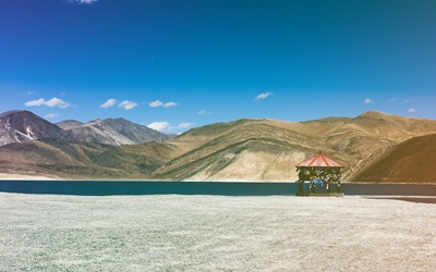 Ladakh Mountain Road Trip